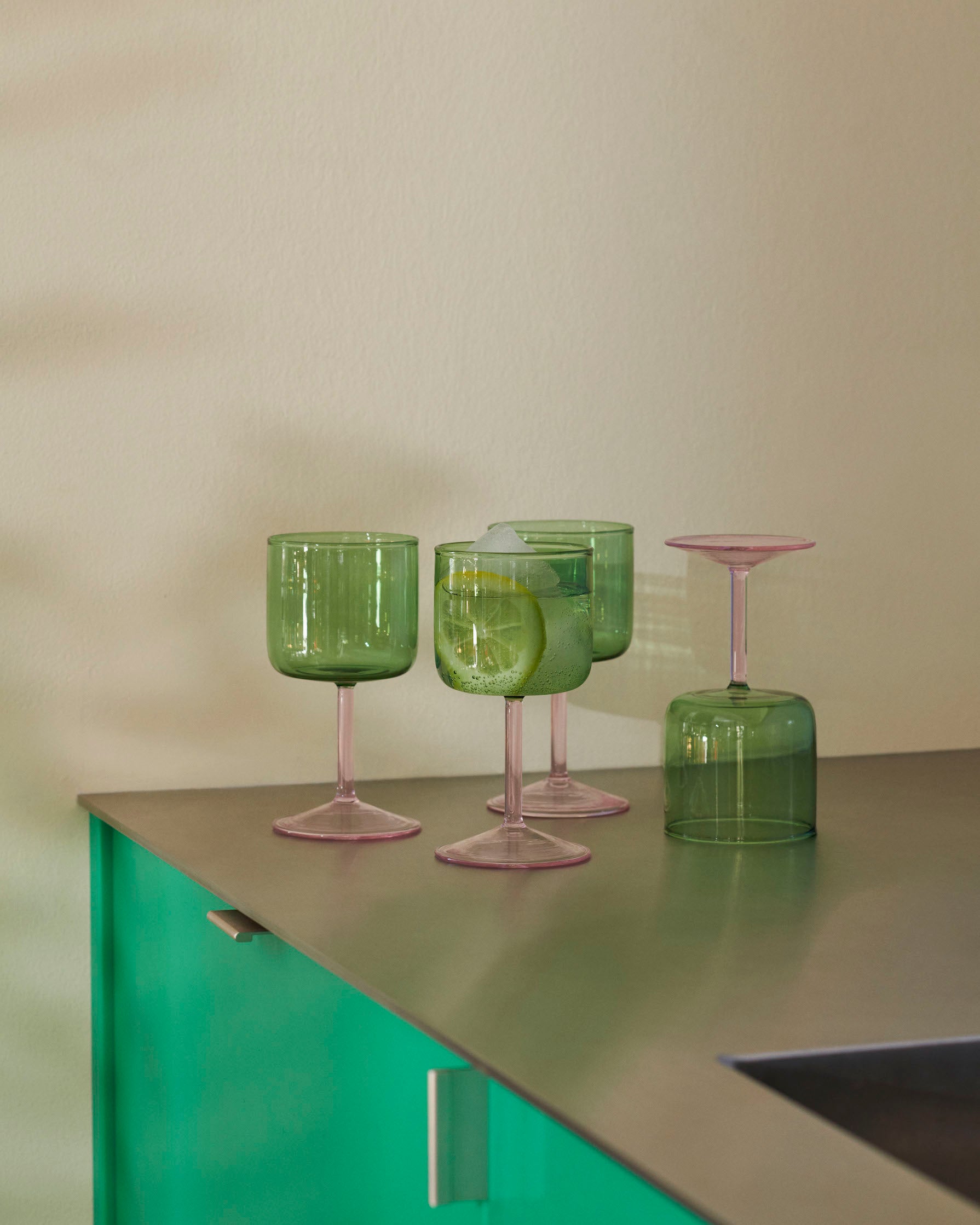 TINT WINE GLASS - SET OF 2